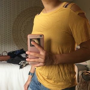 Mustard yellow tshirt